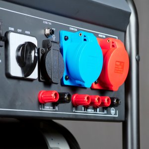 Бензиновый генератор FUBAG BS 7500 XD ES DUPLEX в Красноярске фото