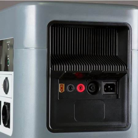 Портативная электростанция FUBAG AS 4800i (аккумулятор LiFePO4) в Красноярске фото