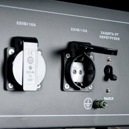 Бензиновый генератор FUBAG BS 3300 A ES с электростартером и коннектором автоматики в Красноярске фото