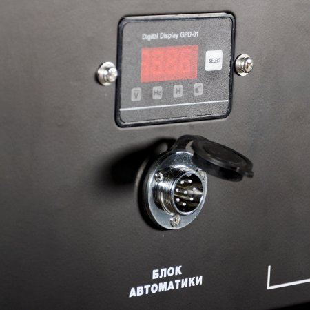 Бензиновый генератор с электростартером и коннектором автоматики FUBAG BS 7500 A ES в Красноярске фото